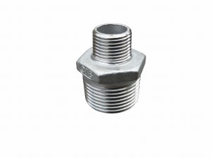 NYPEL NIERDZEWNY REDUKCYJNY 6-KĄTNY 3/4" - 1/2"